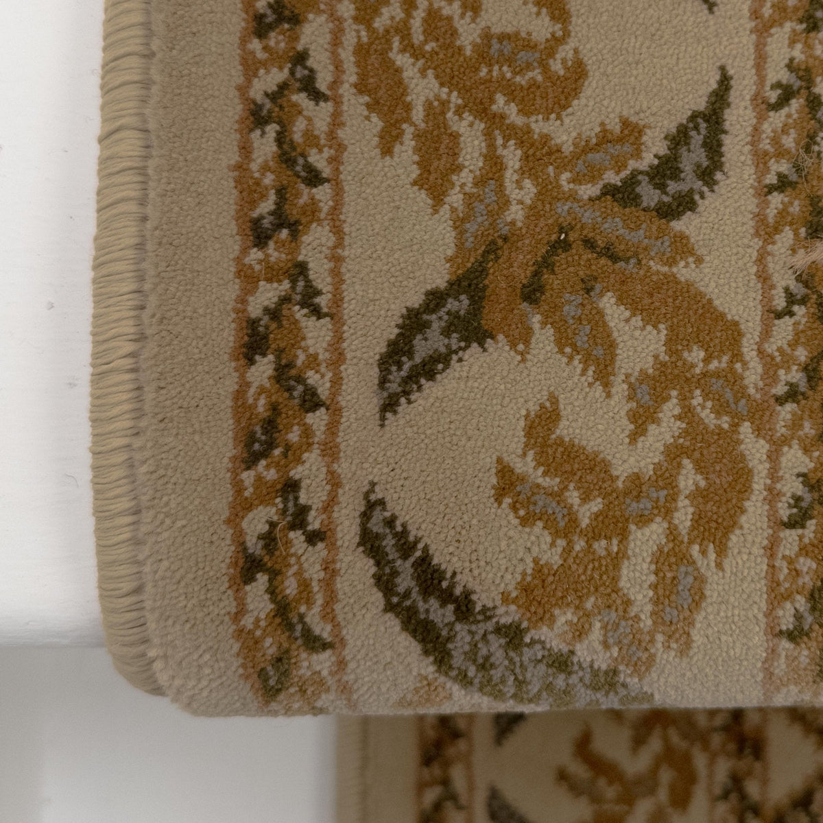 Garden Trellis Alabaster Stair Runner