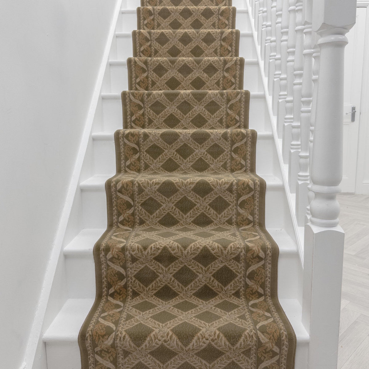 Garden Trellis Summer Moss Stair Runner