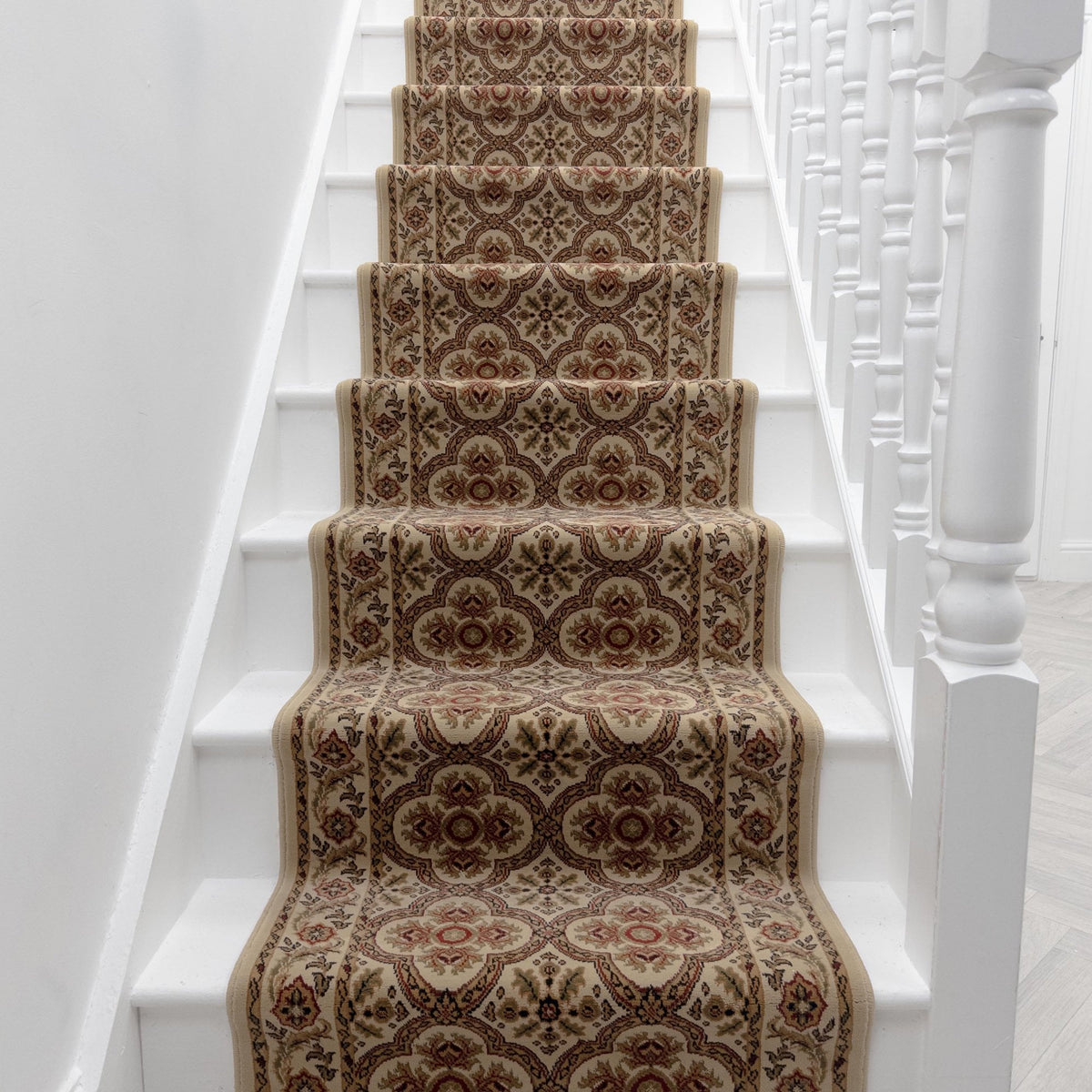 Dynasty Ivory Shang Stair Runner