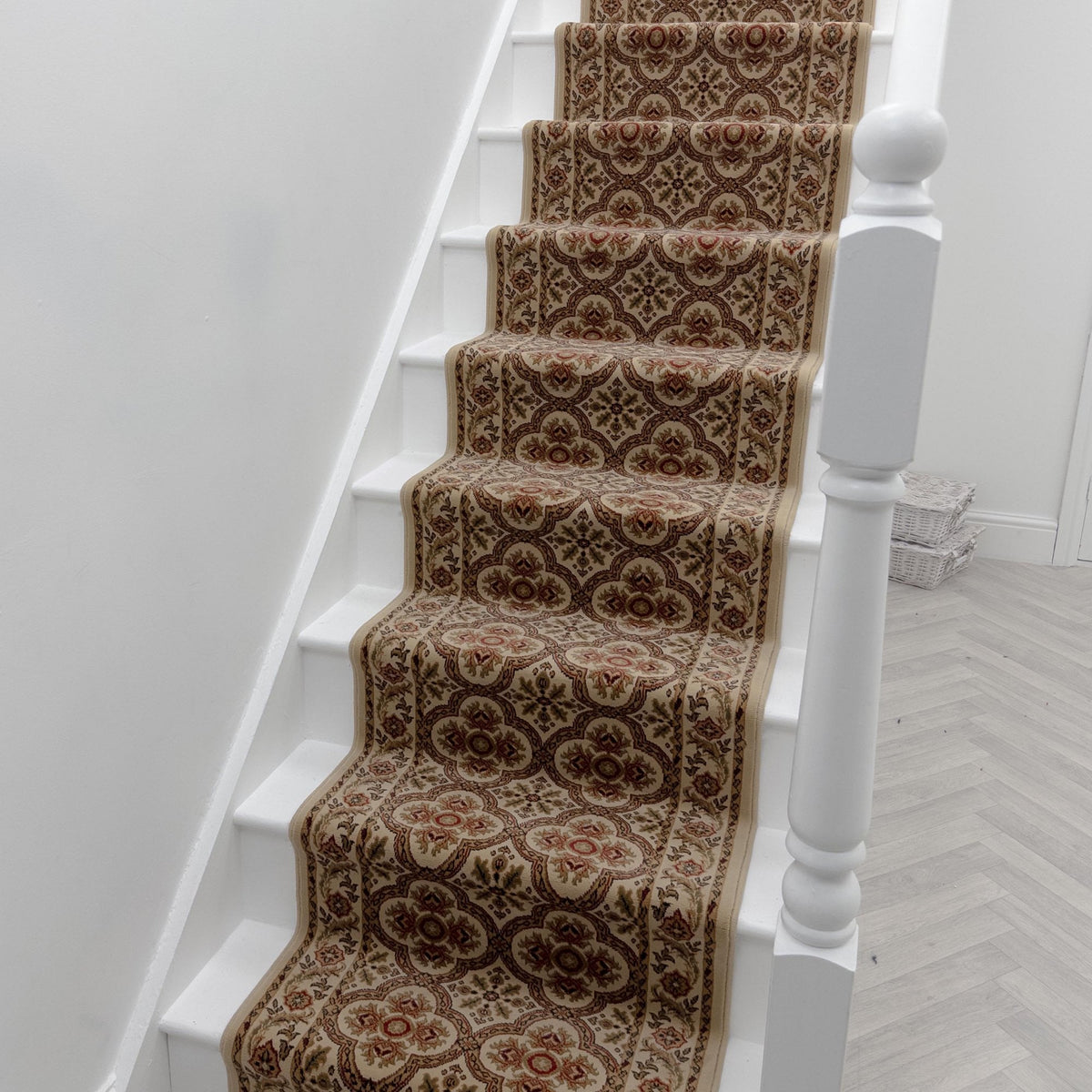 Dynasty Ivory Shang Stair Runner