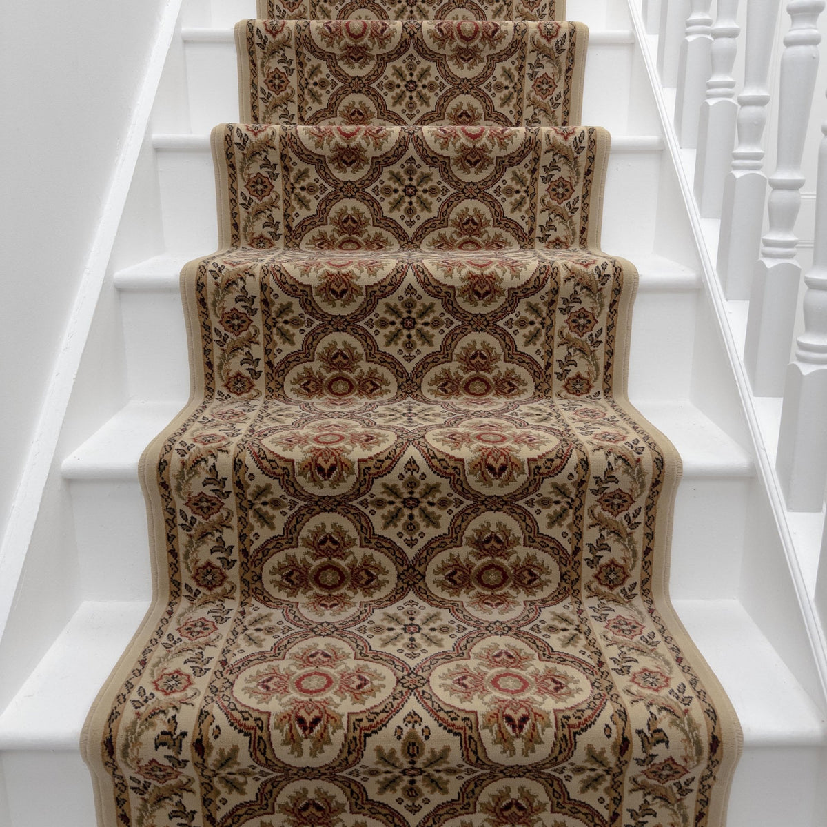 Dynasty Ivory Shang Stair Runner