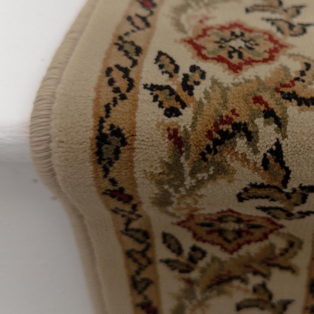 Dynasty Ivory Shang Stair Runner