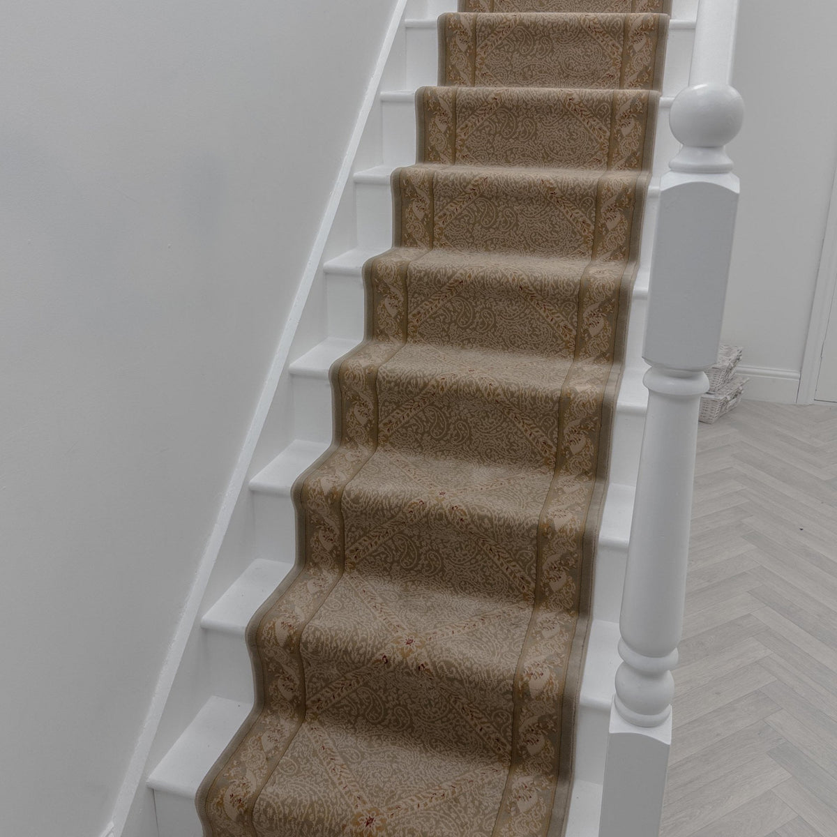 Palatial Trellis Magical Chameleon Stair Runner