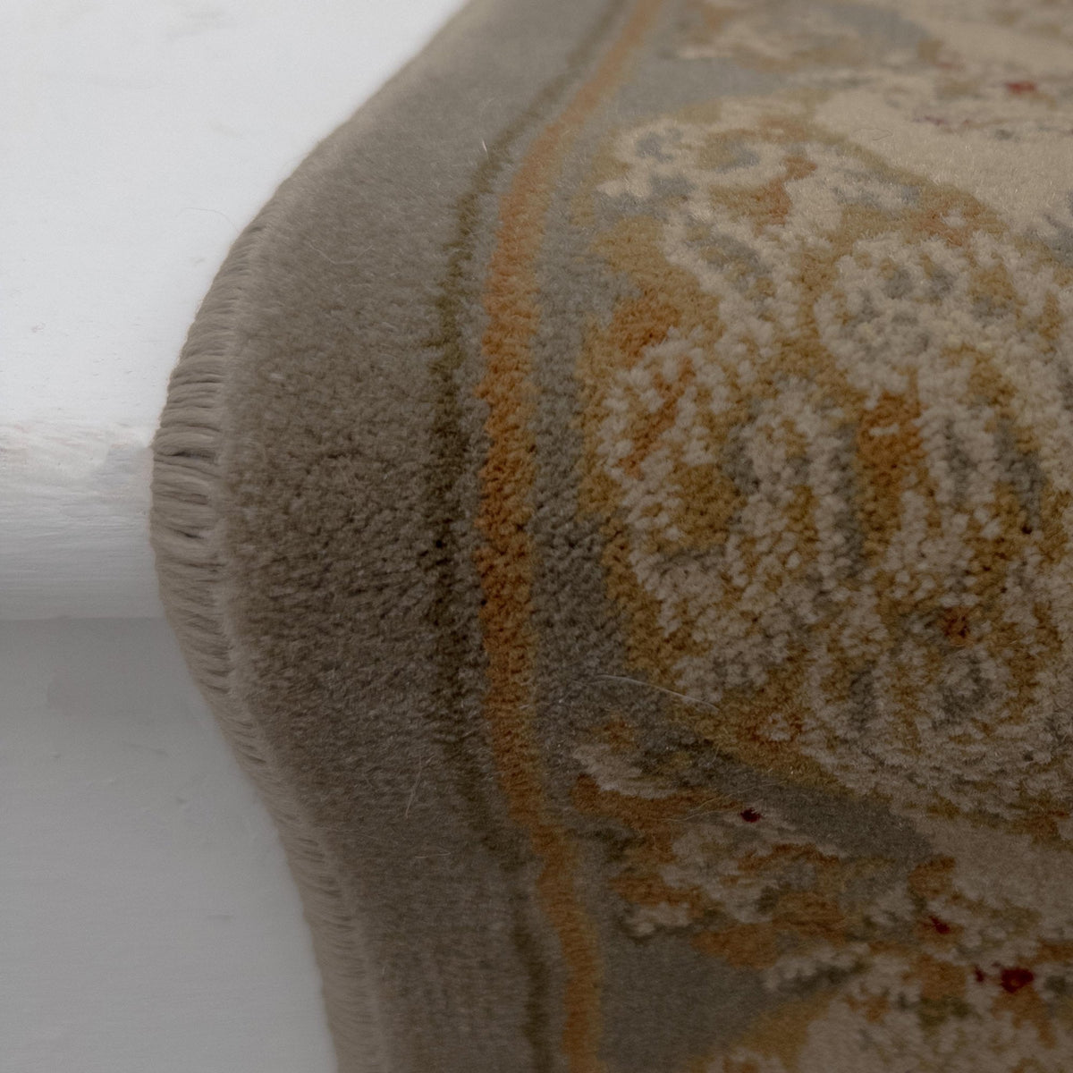 Palatial Trellis Magical Chameleon Stair Runner
