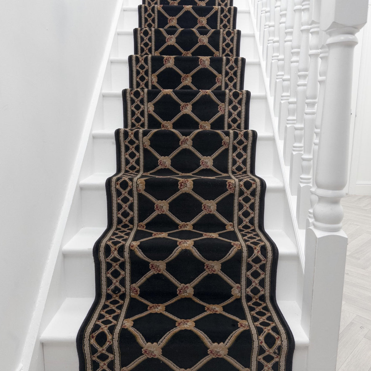 Traditional Trellis Black Diamond Stair Runner