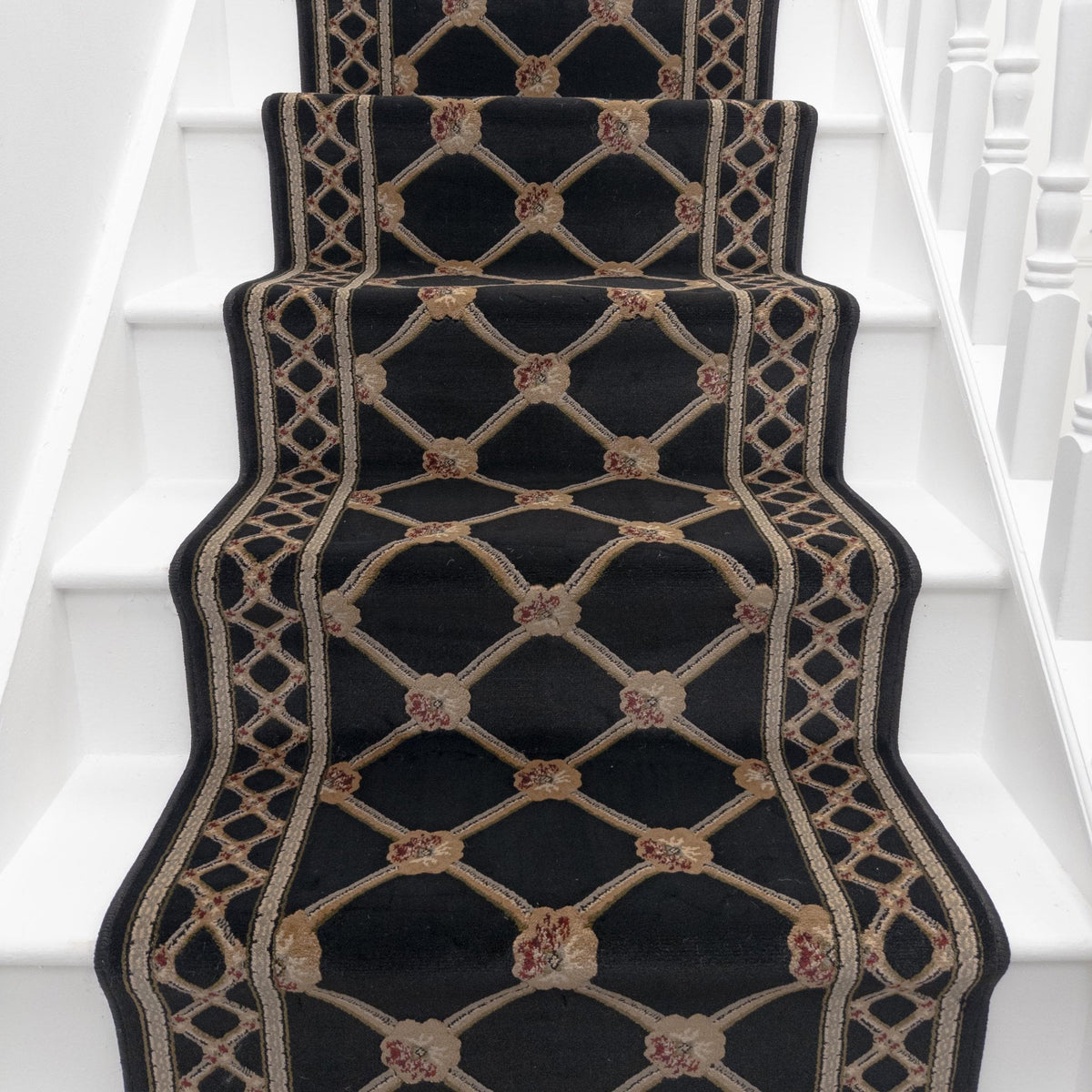 Traditional Trellis Black Diamond Stair Runner