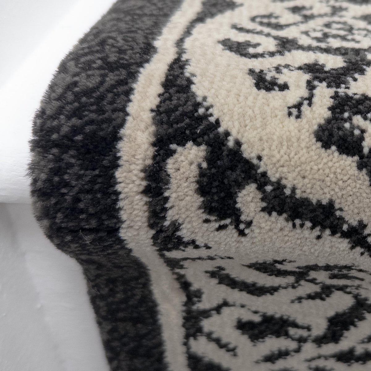 Persia Noire Stair Runner