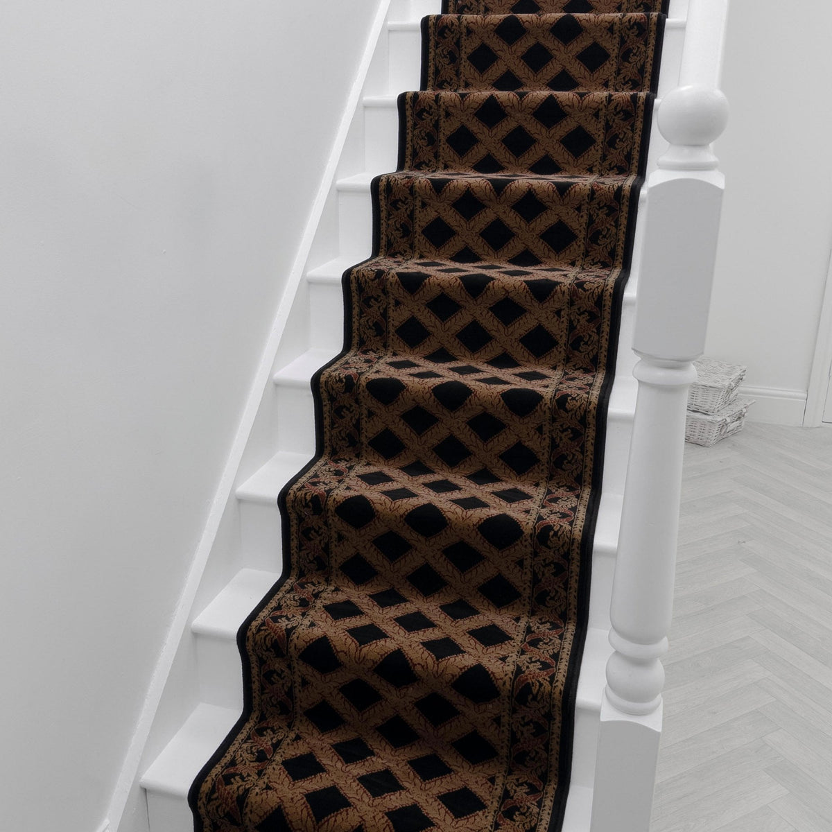 Garden Trellis Black Rose Stair Runner