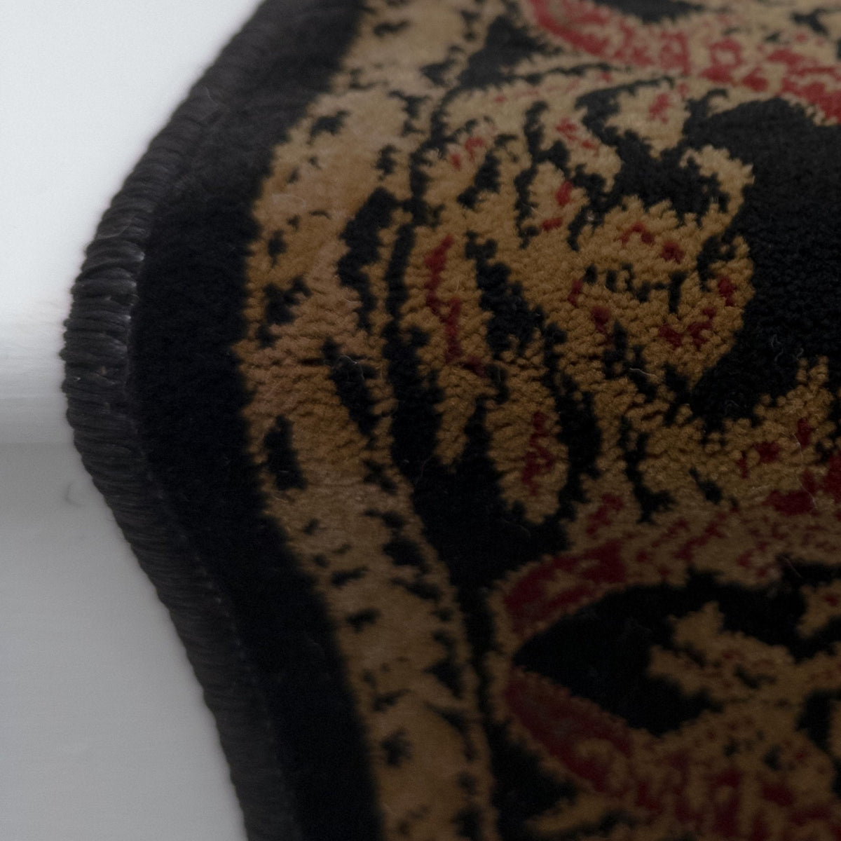 Garden Trellis Black Rose Stair Runner