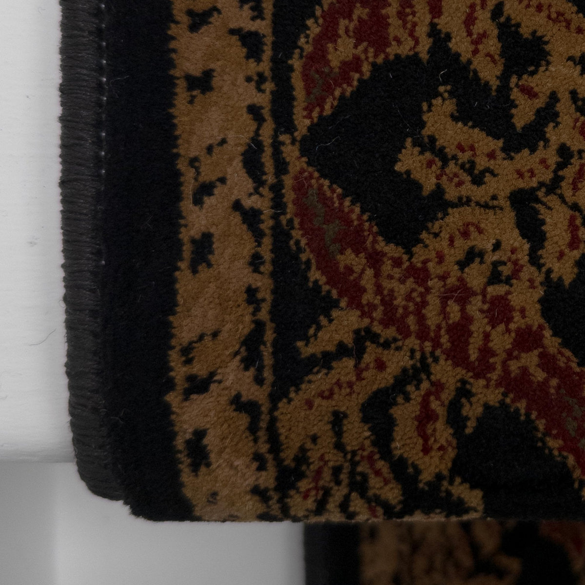 Garden Trellis Black Rose Stair Runner