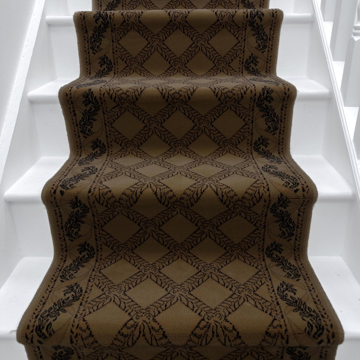 Garden Trellis Gold Whisper Stair Runner