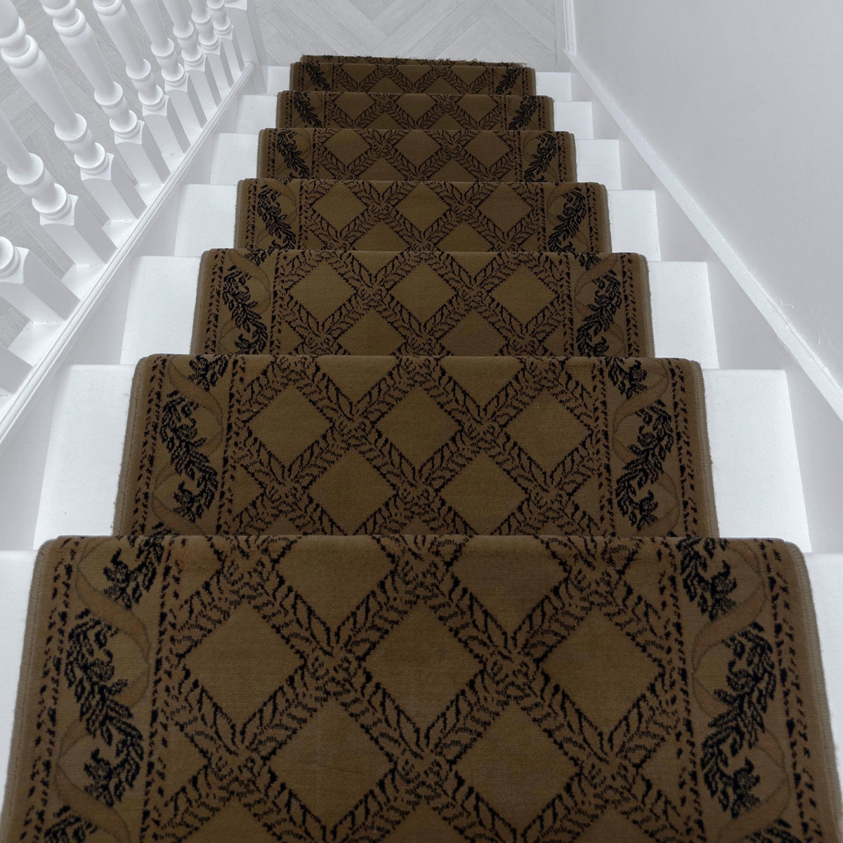 Garden Trellis Gold Whisper Stair Runner