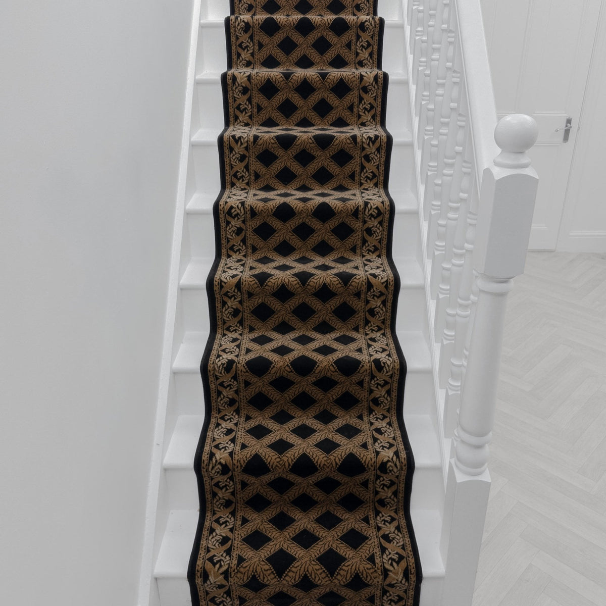 Garden Trellis Onyx Gold Stair Runner