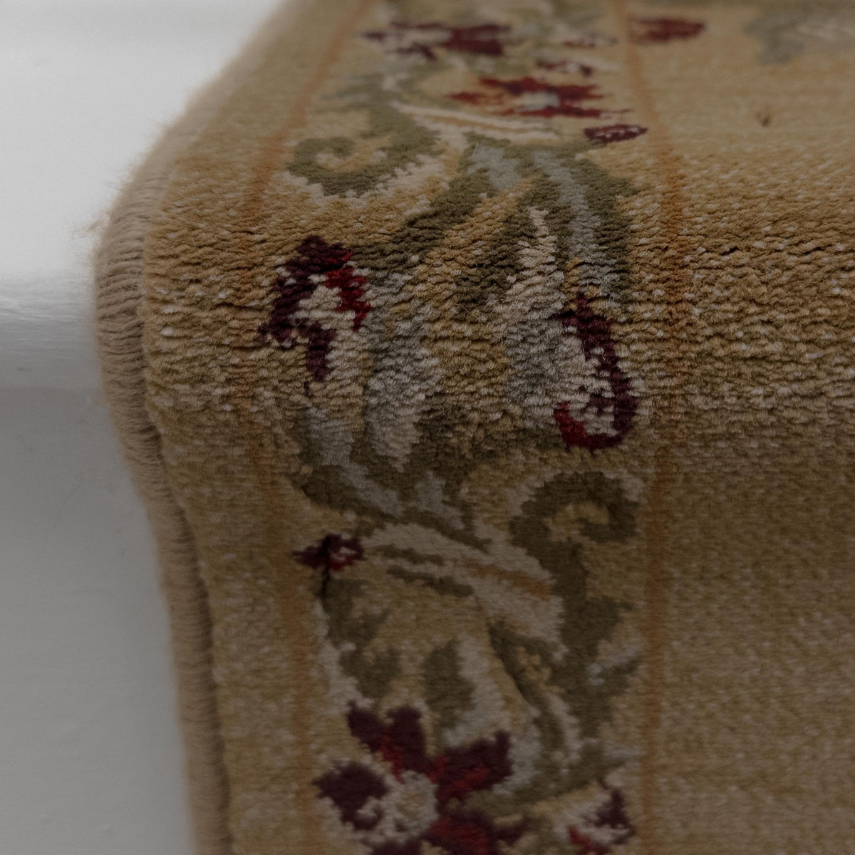 Incredible Quiet Gold Stair Runner