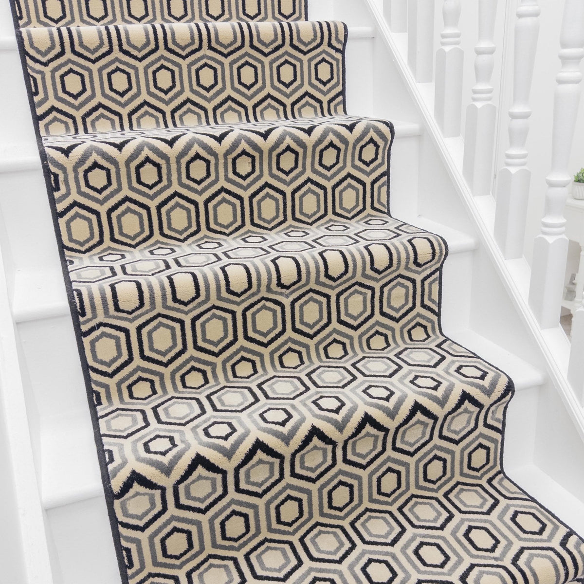 Regents Modern Penny Lane Stair Runner