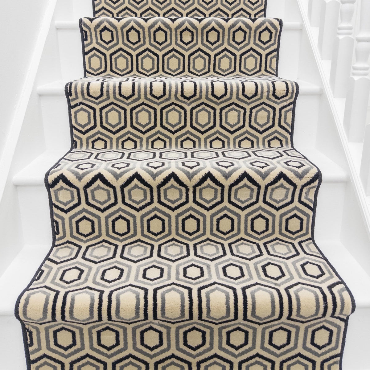 Regents Modern Penny Lane Stair Runner