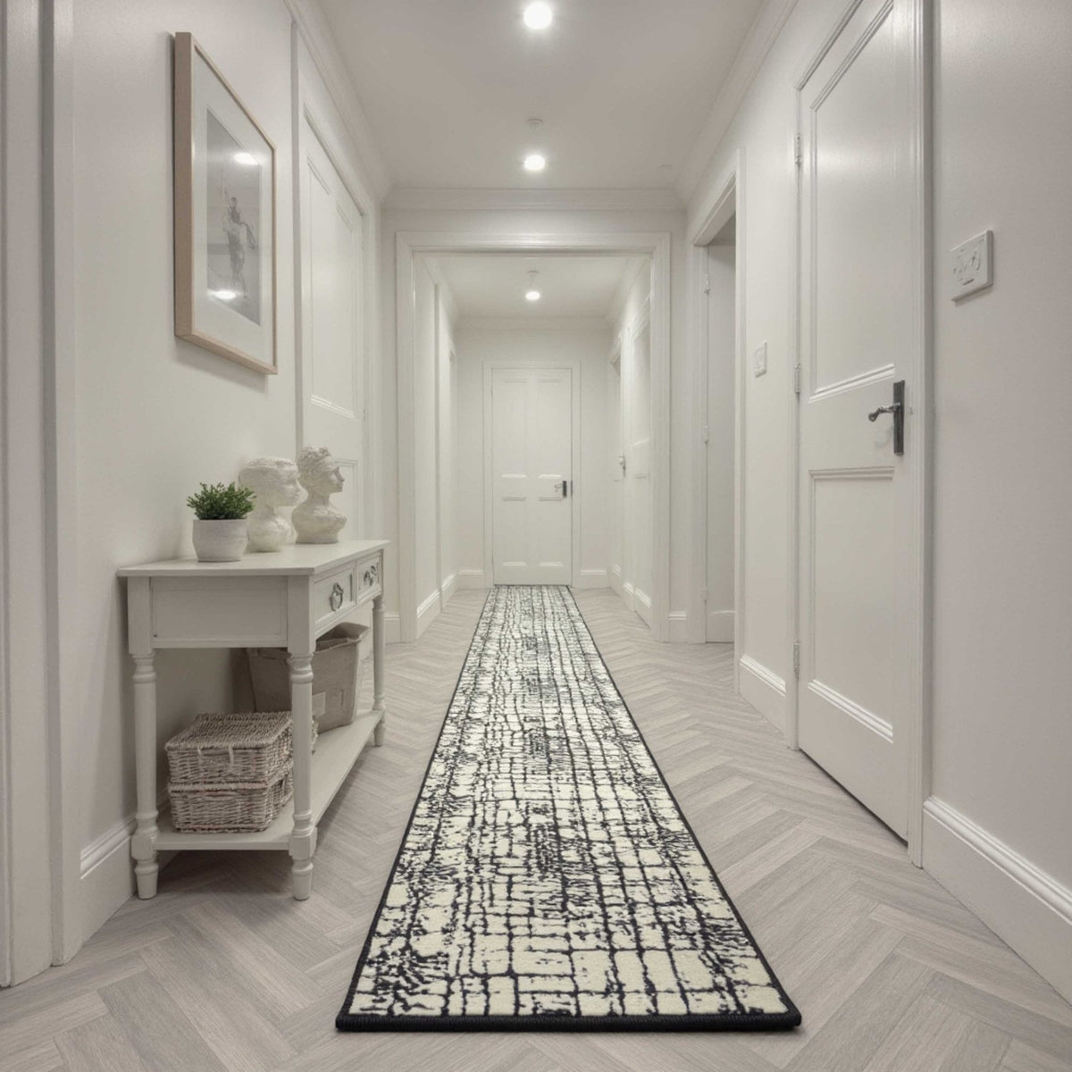 Gotham City Onyx Rug Runner