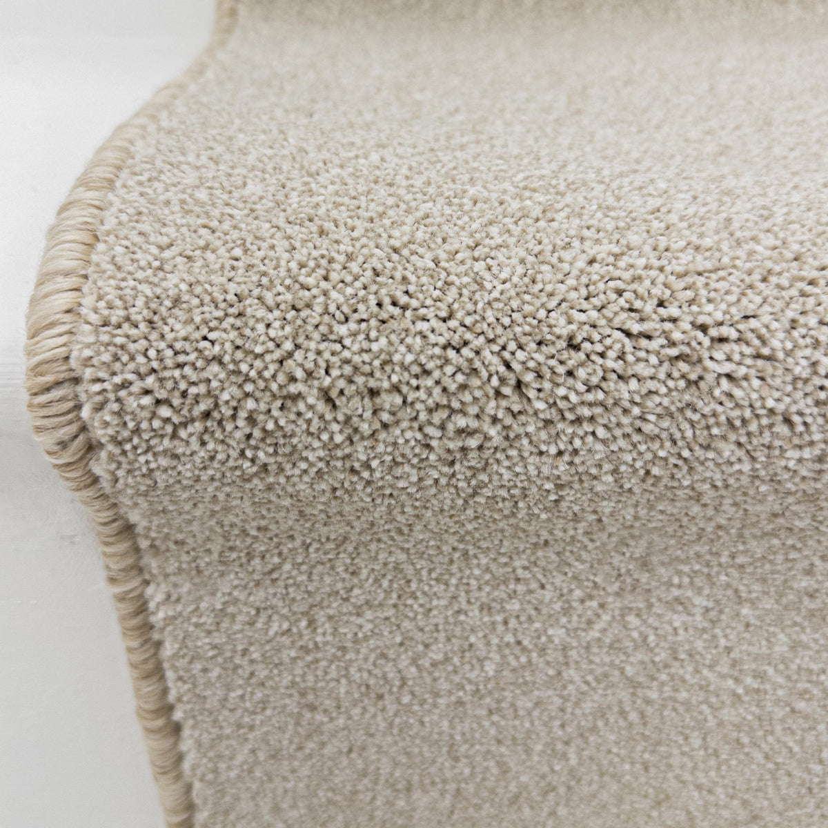 Rustique Ultra Wheat Stair Runner