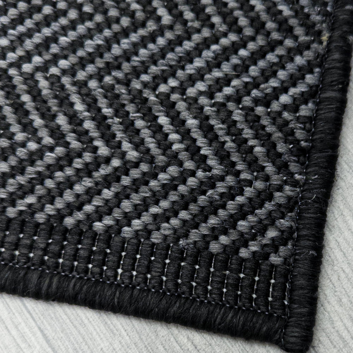 Illusion Midnight  Rug Runner