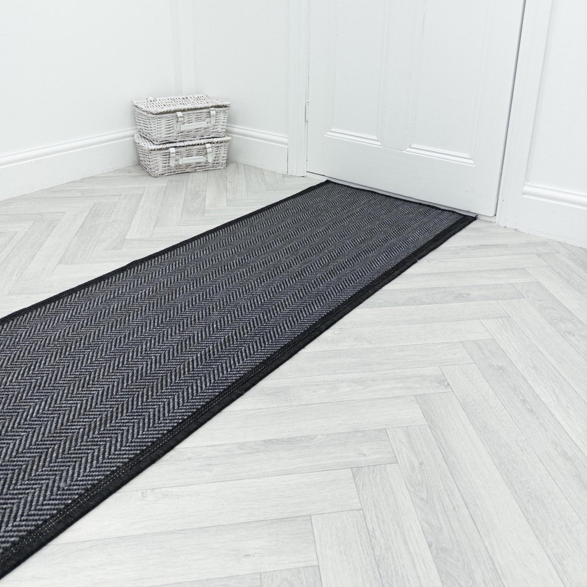 Illusion Midnight  Rug Runner