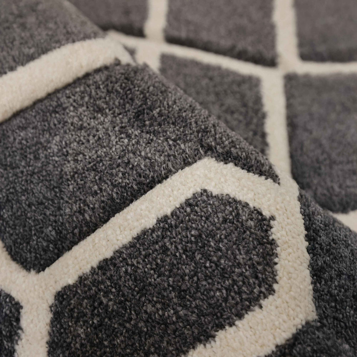 Newport Lattice Grey Rug