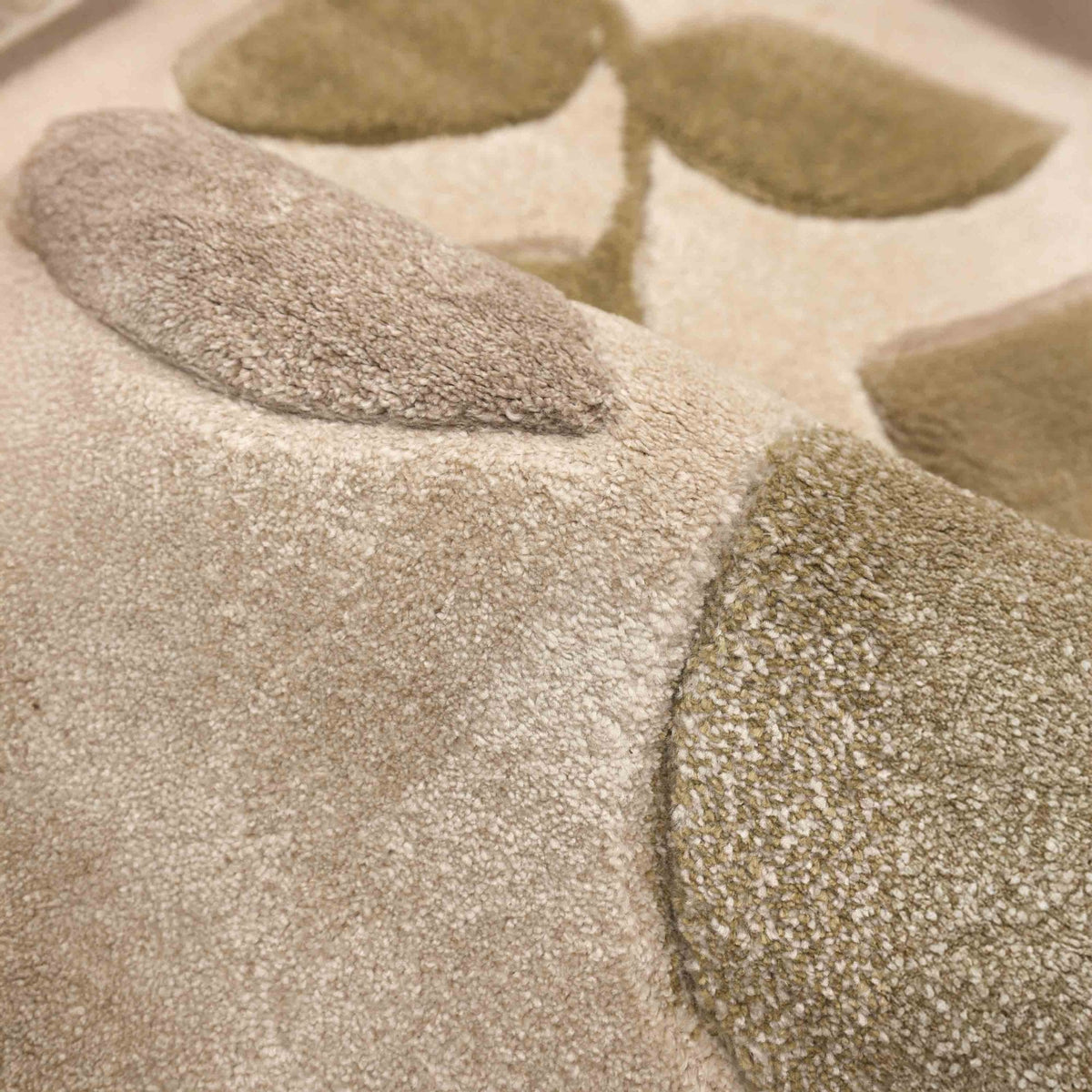 Newport Leaf Green Rug