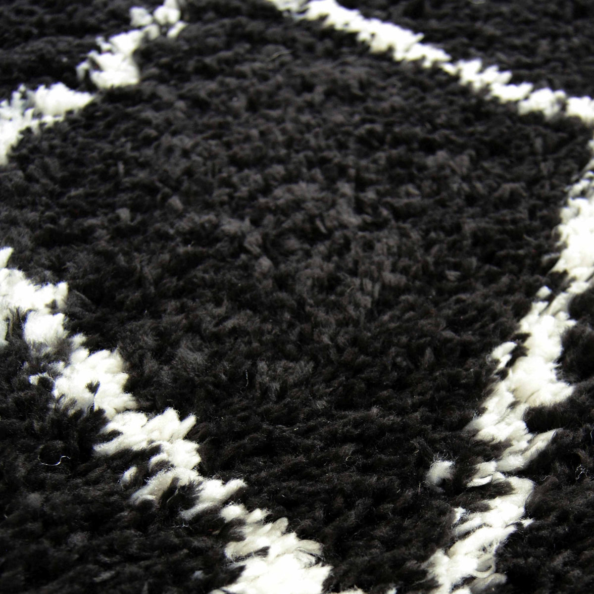 Snug Nomadic Black Rug