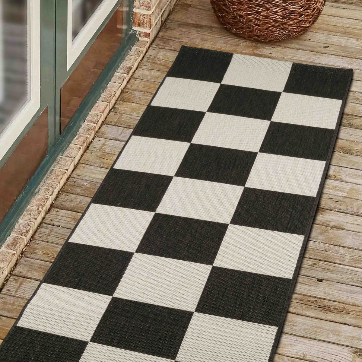 County Chequer Black Rug
