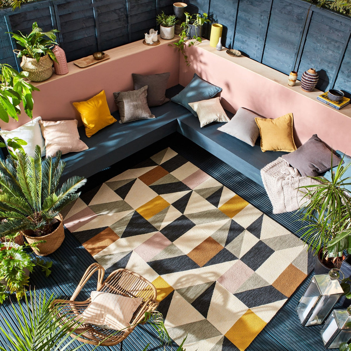 SCI Nuevo-Blush Outdoor Rug
