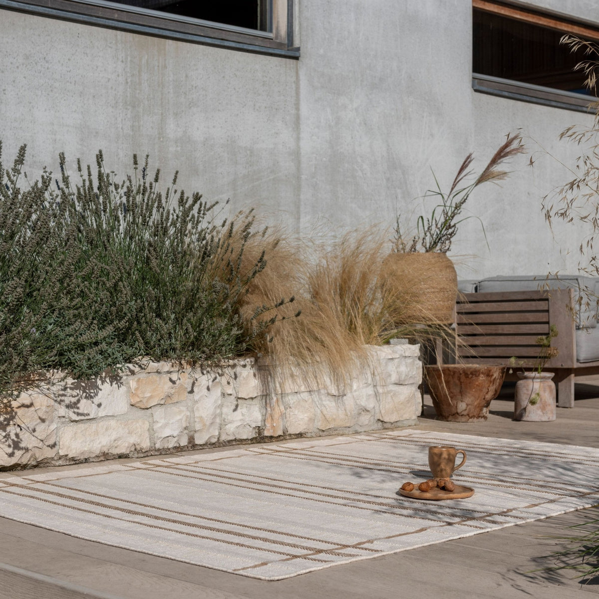 Zona Line Sesame Outdoor Rug