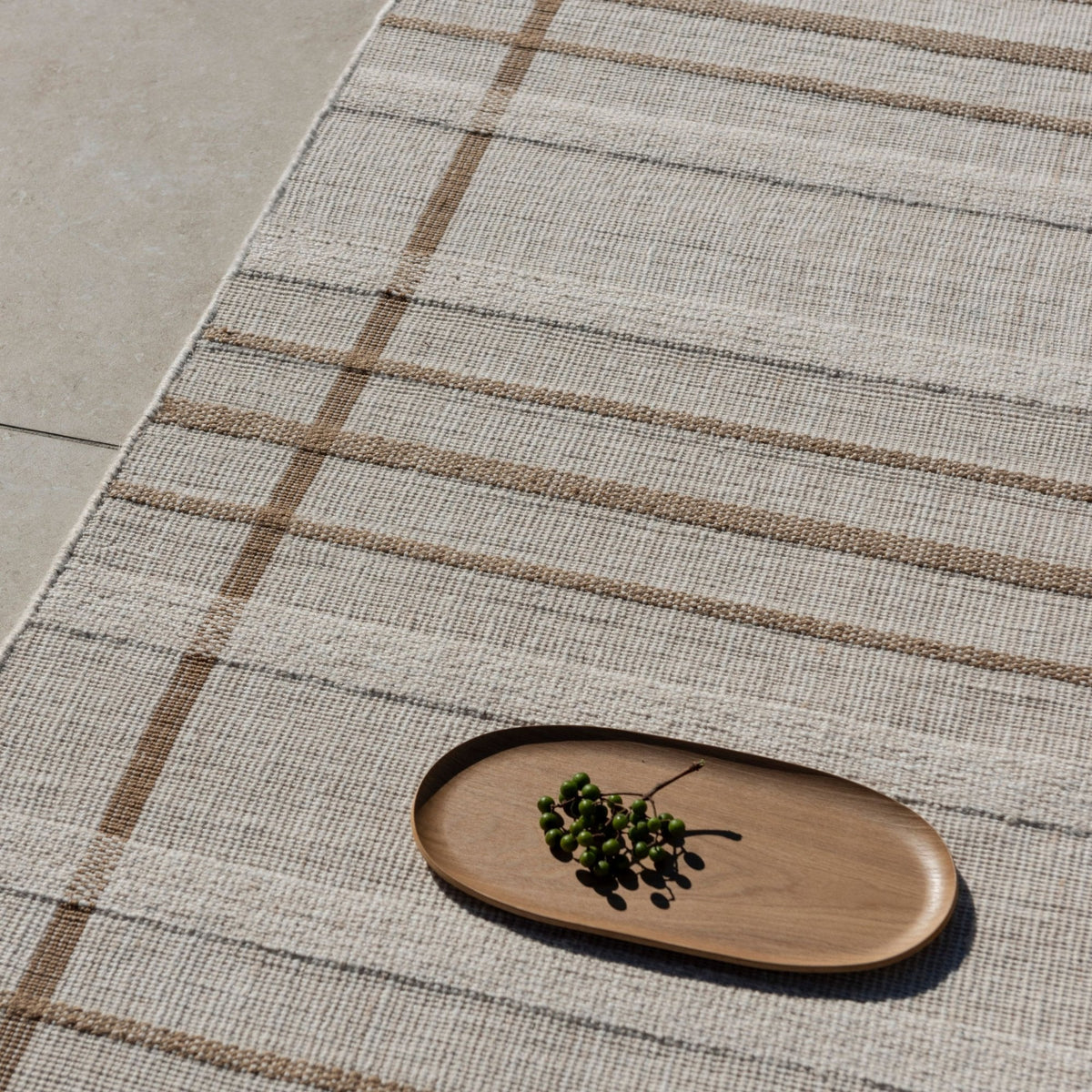 Zona Line Sesame Outdoor Rug