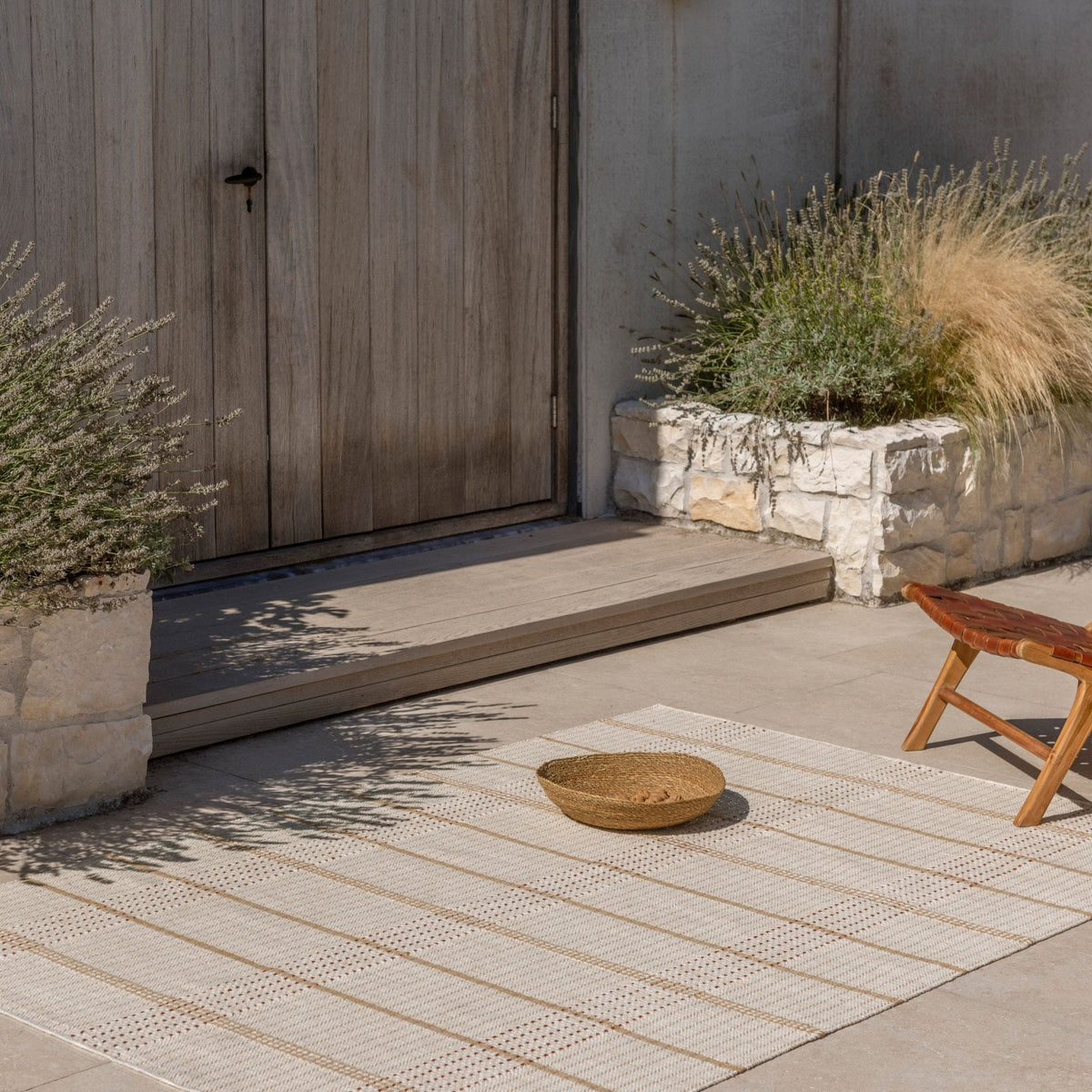 Zona Stitch Terra Outdoor Rug