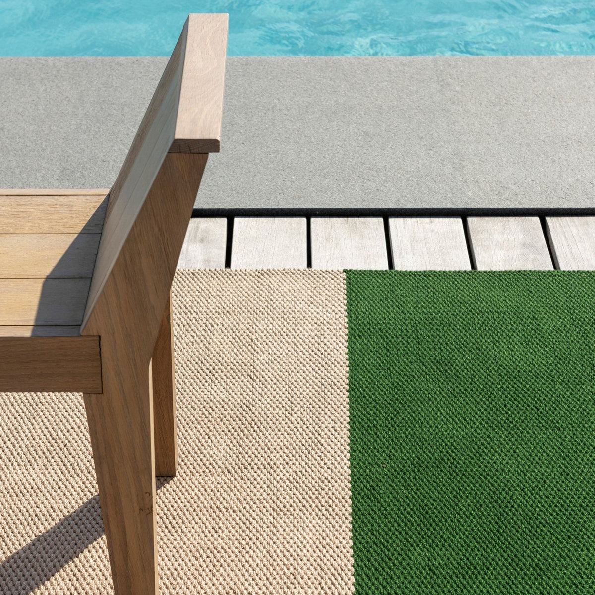 Deck Spring Green Outdoor Rug