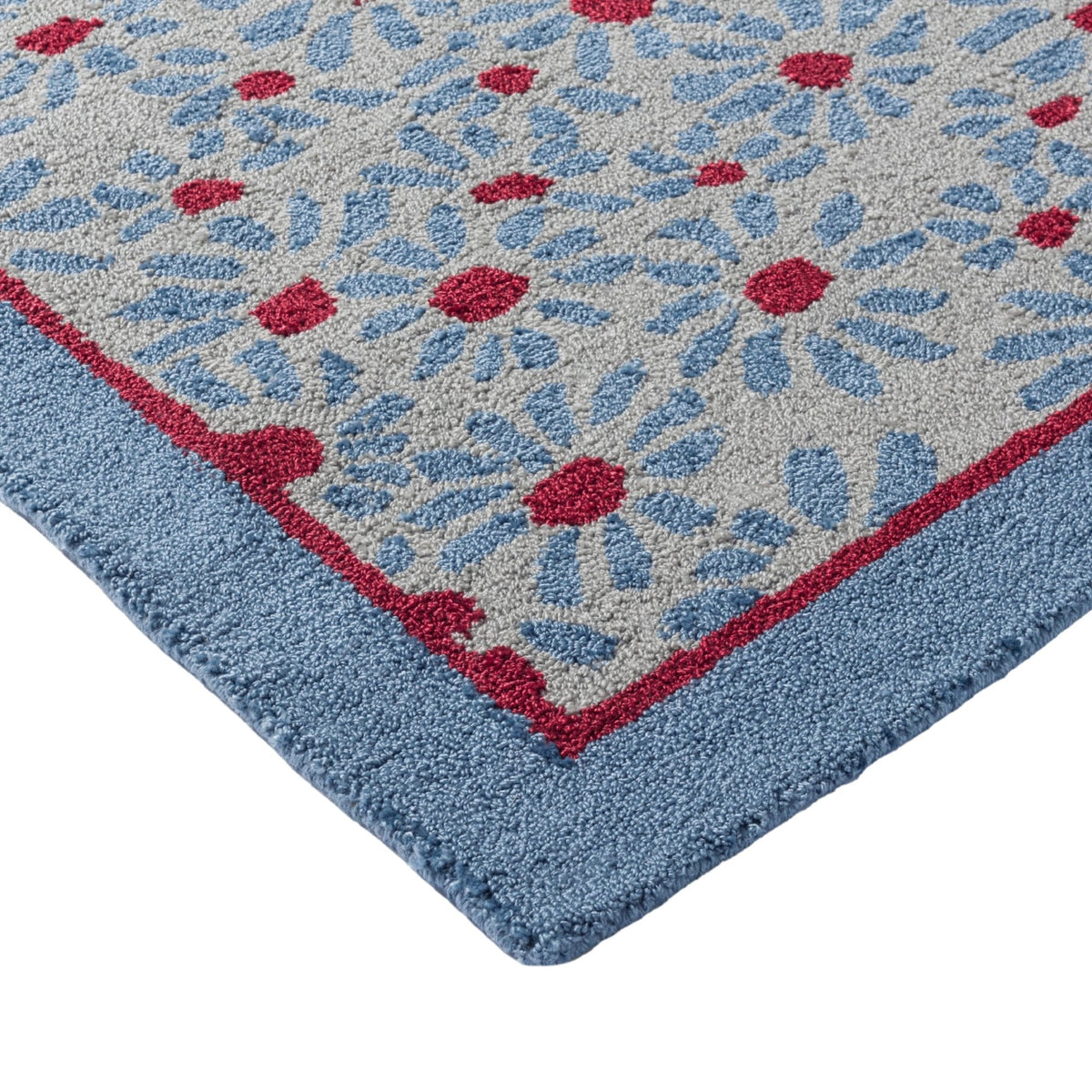 LA Thorncliff Sky Blue Outdoor Rug