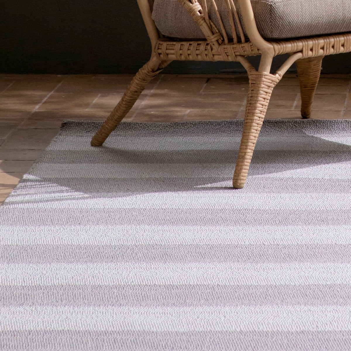 LA Lille Dove Grey Outdoor Rug