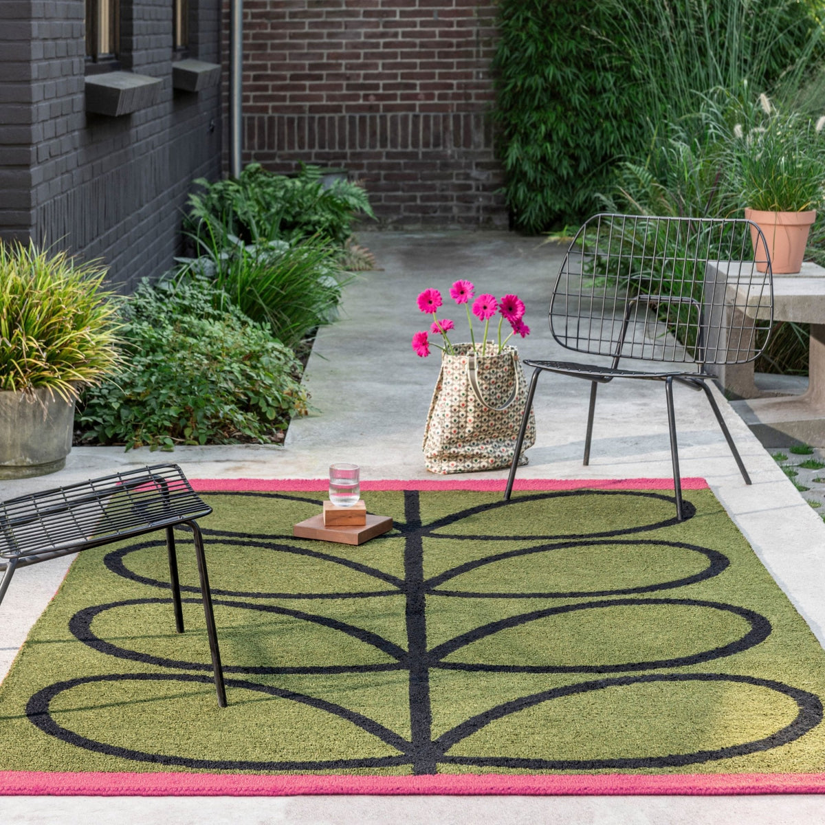 OR Linear Stem Olive Outdoor Rug