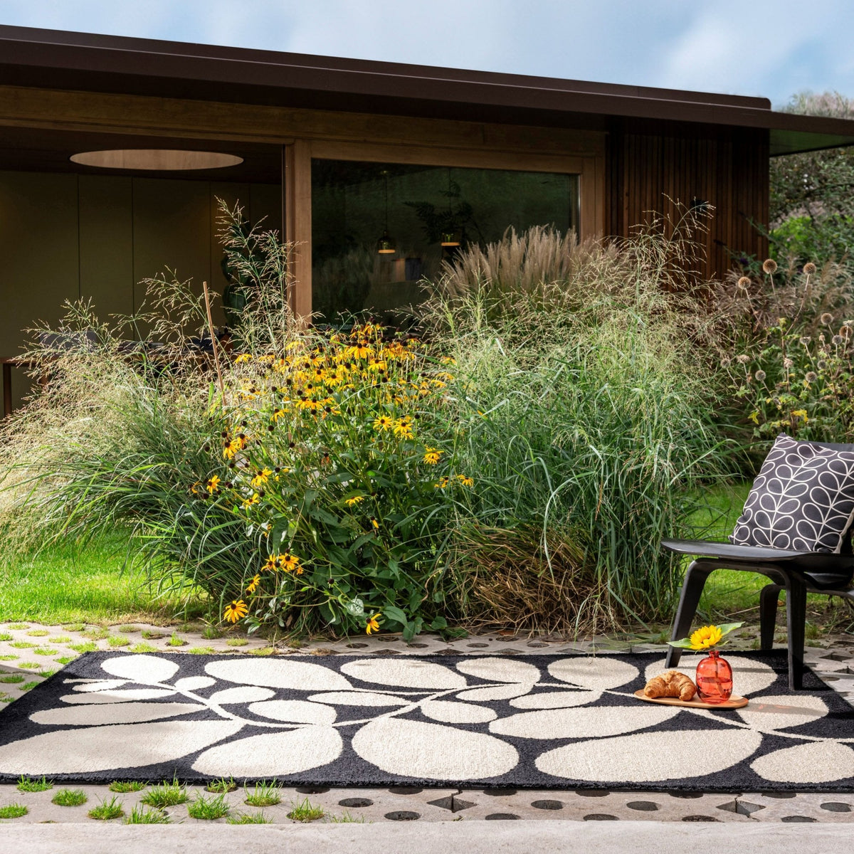 OR Sycamore Black Outdoor Rug
