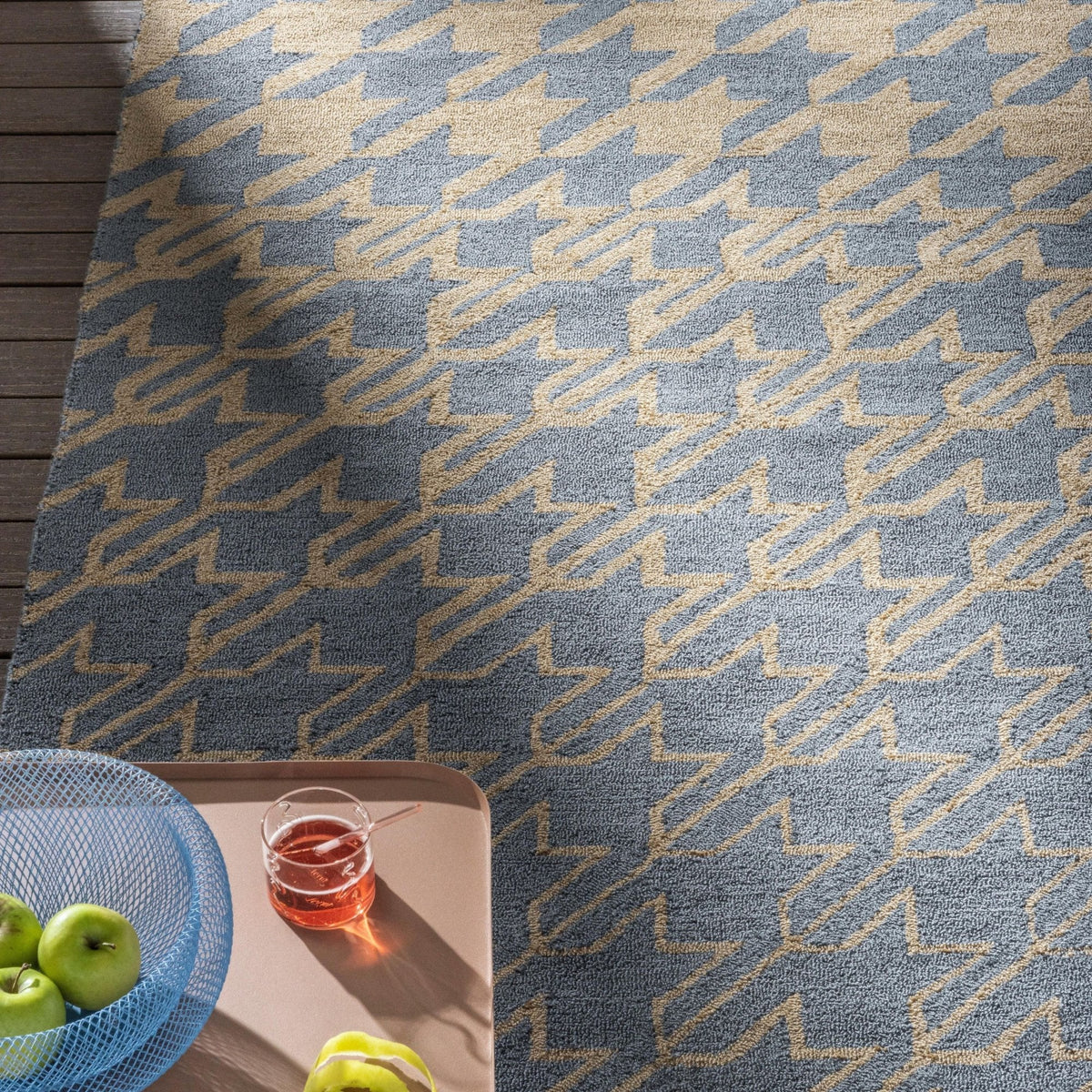 TB Houndstooth Washed Blue Outdoor Rug