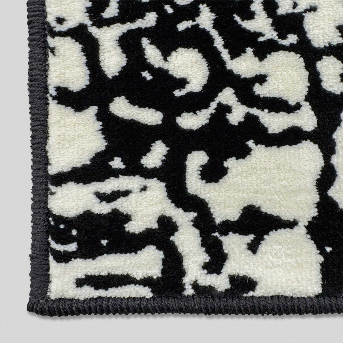 Gotham City Onyx Custom Rug