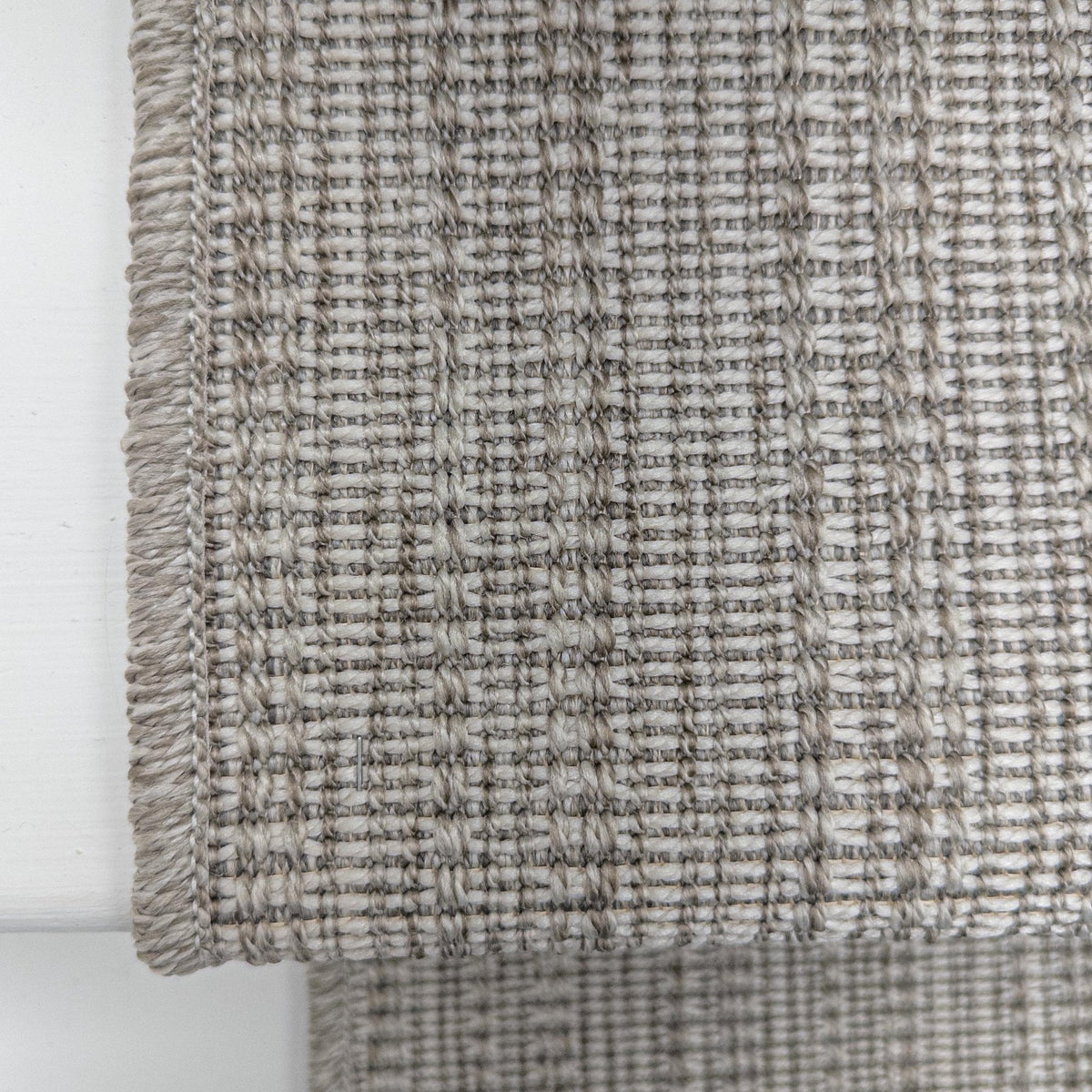 Roatan Platinum Stair Runner