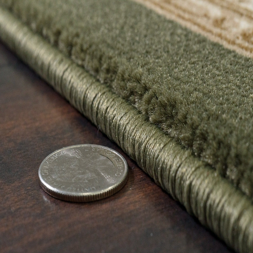 Legacy 58018-440 Green Rug