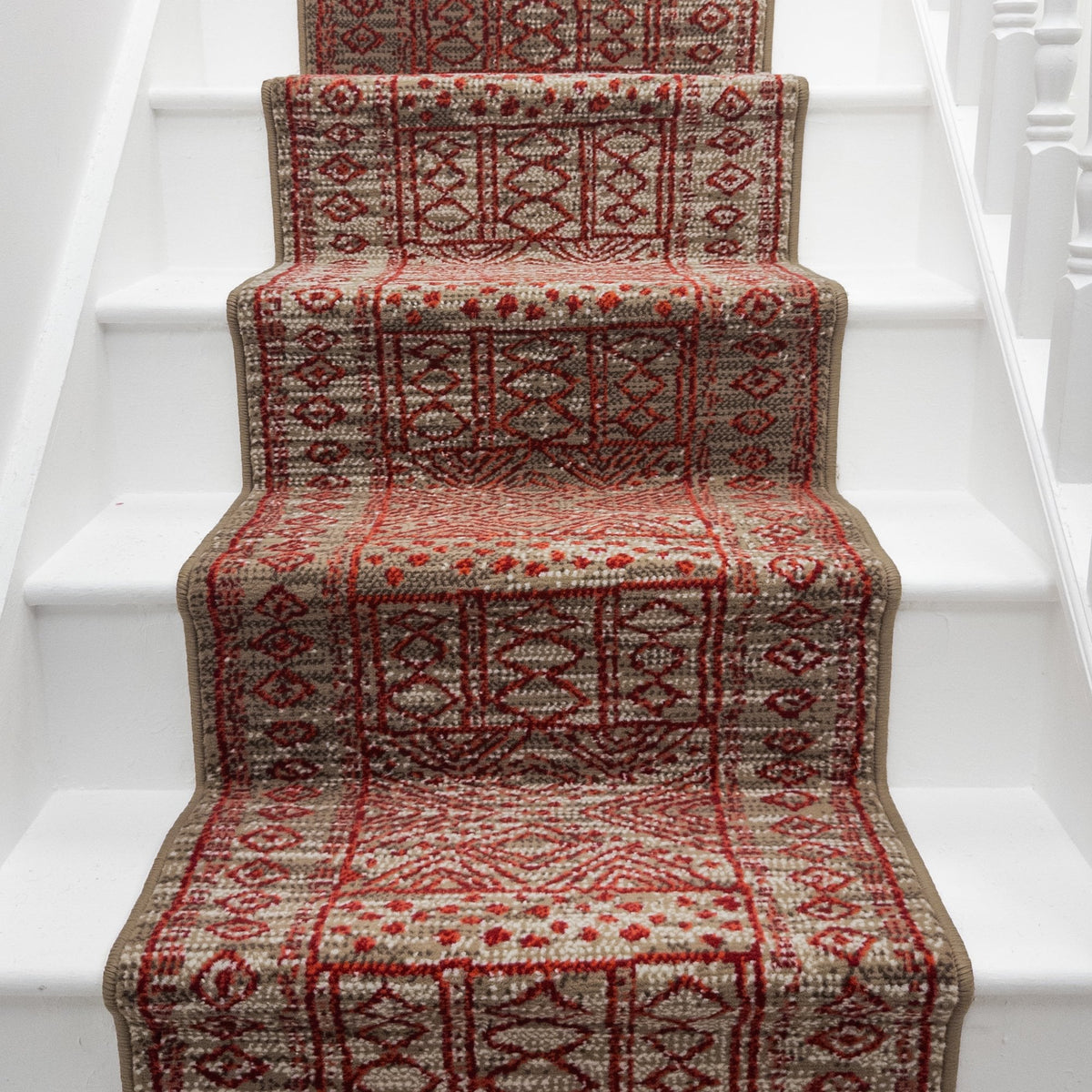 Afrikans Taupe / Rouge Tapis d’escalier