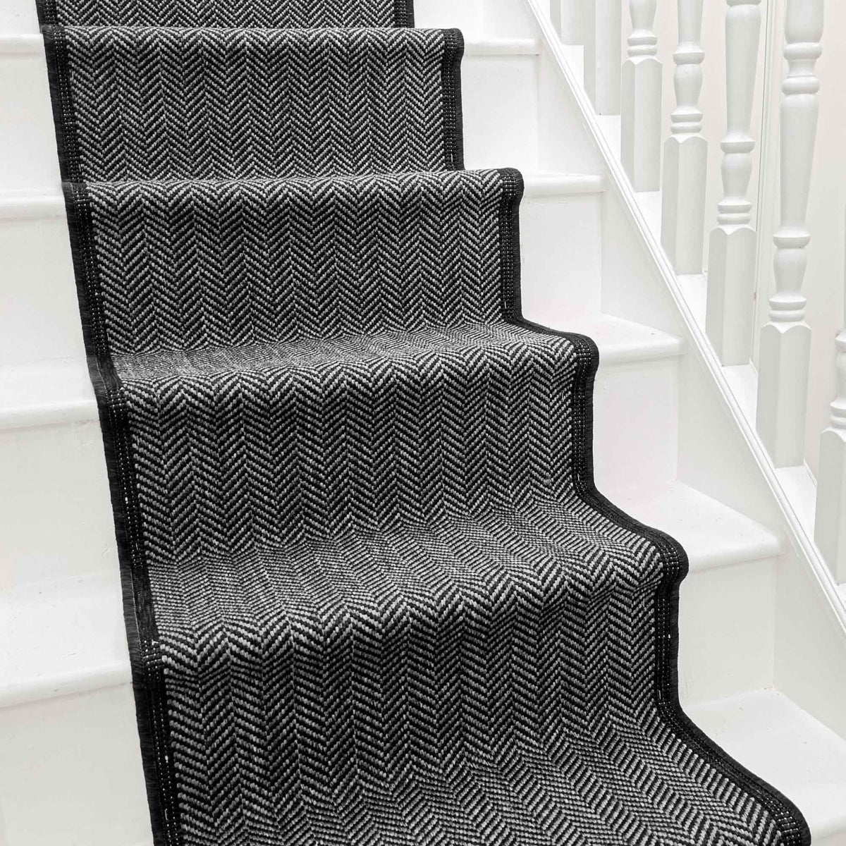 Illusion Midnight Stair Runner