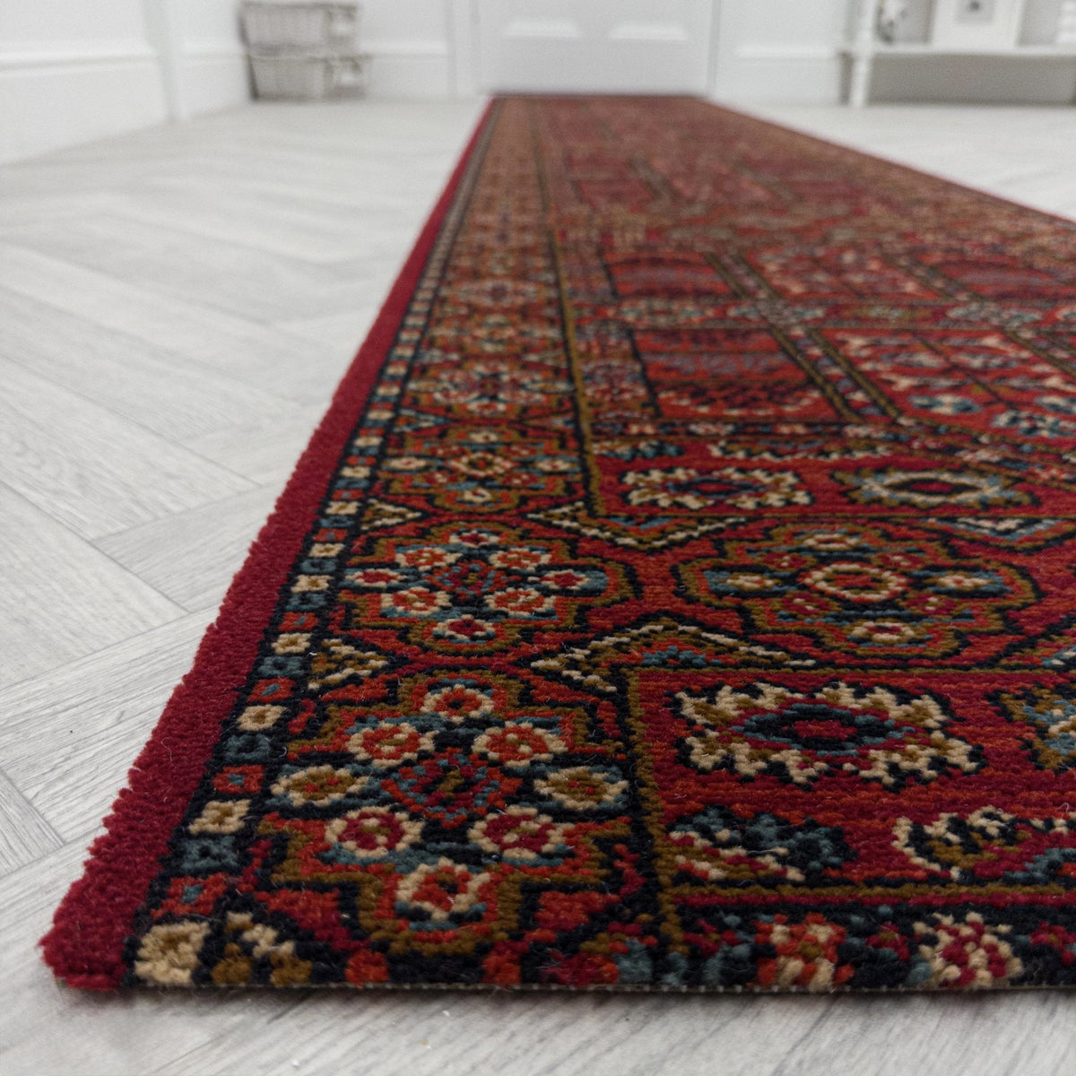 Amon Red 250000  Hall Runner
