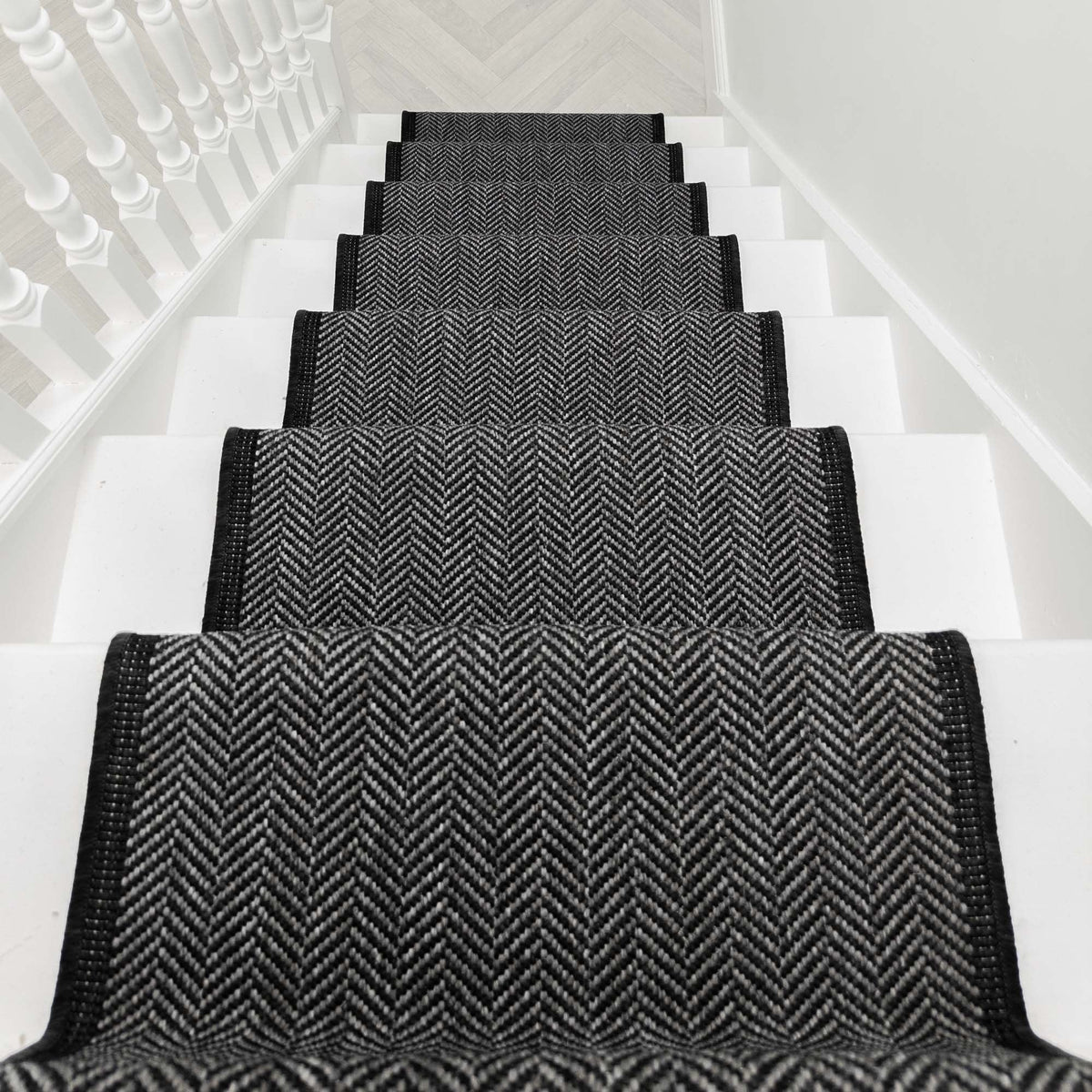 Illusion Midnight Stair Runner