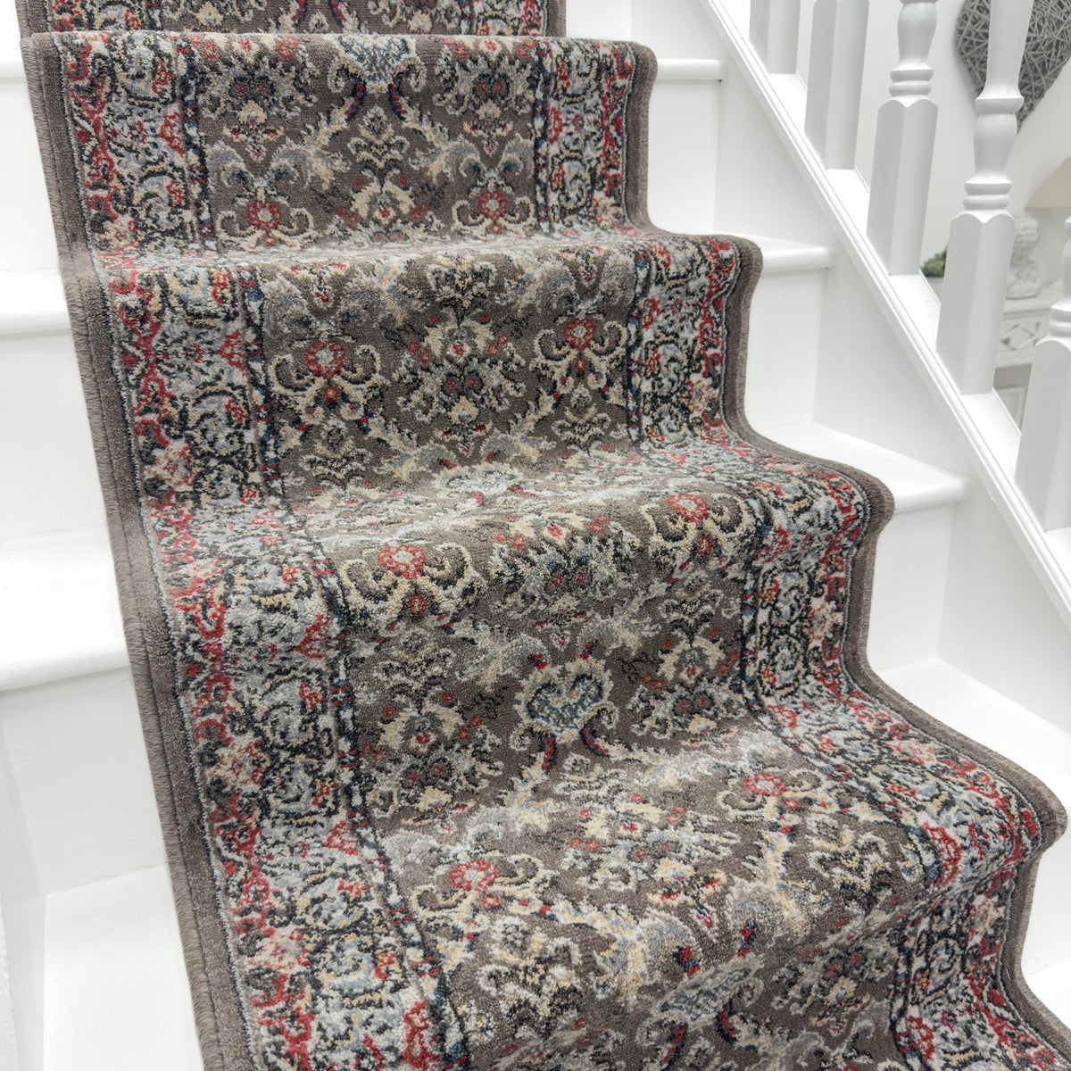 Heirloom Tan/Navajo White Stair Runner