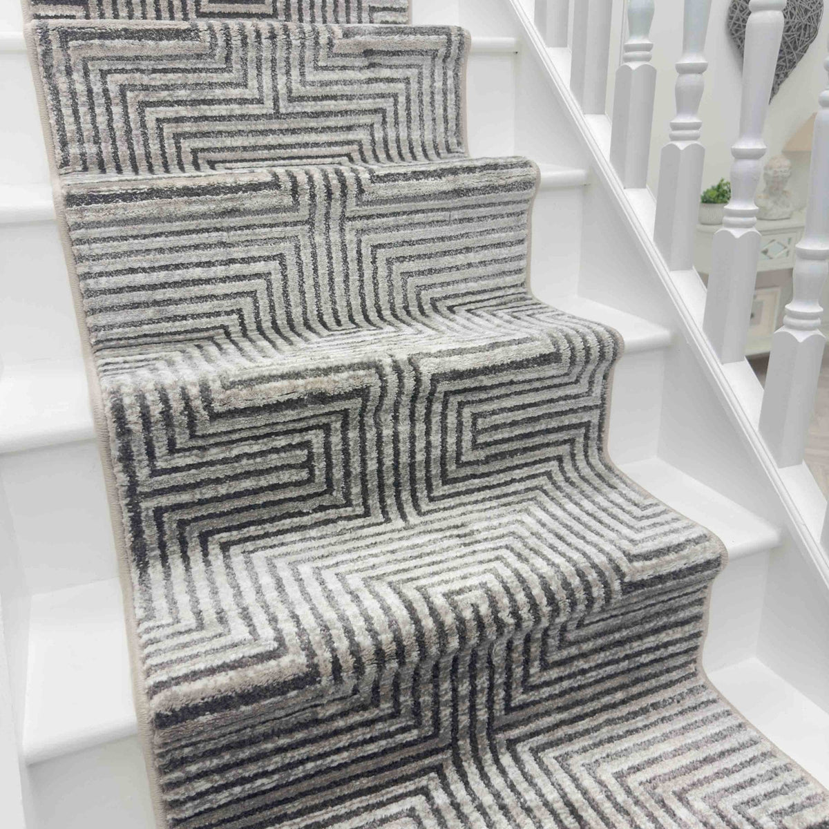 Landscape Pumice Smoke Stair Runner