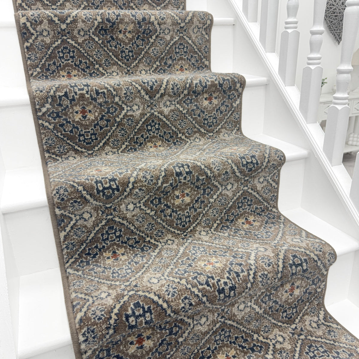 Montville Latte Sand Stair Runner