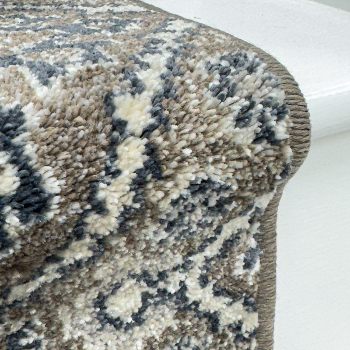 Montville Latte Sand Stair Runner