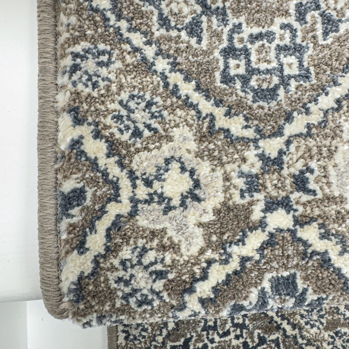 Montville Latte Sand Stair Runner